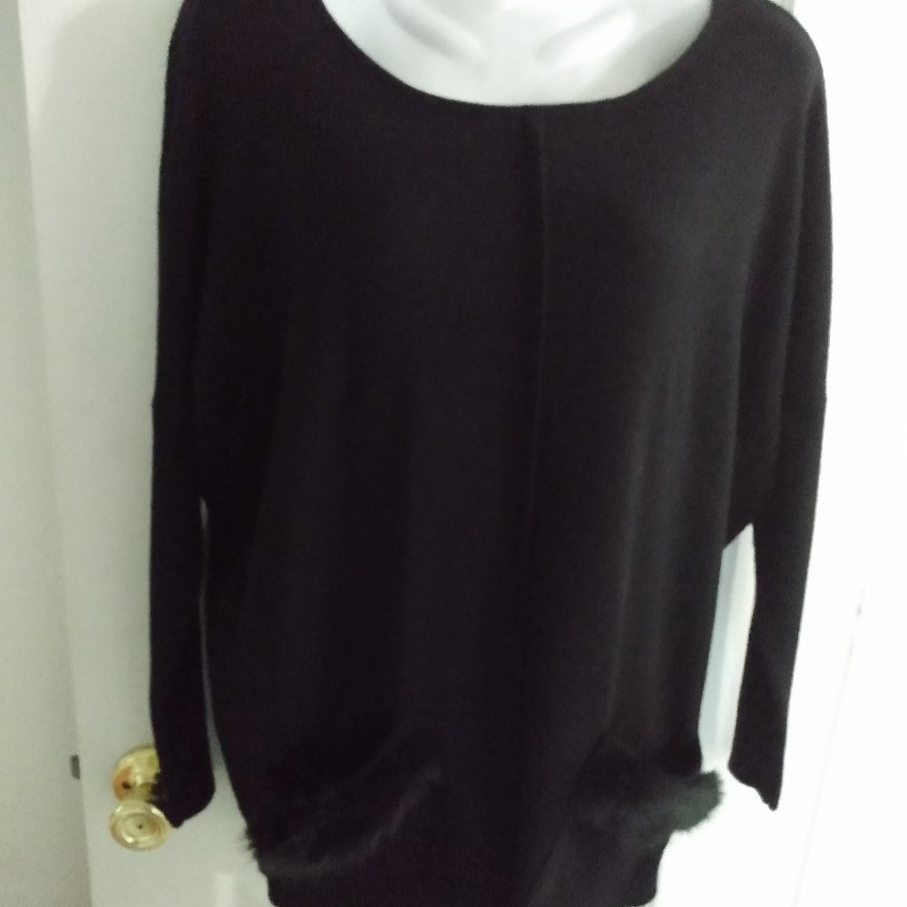NWT ORLY WOMEN PULLOVER BLACK SWEATER SIZE M